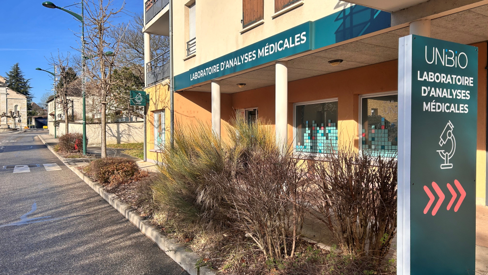 devanture-les-avenieres